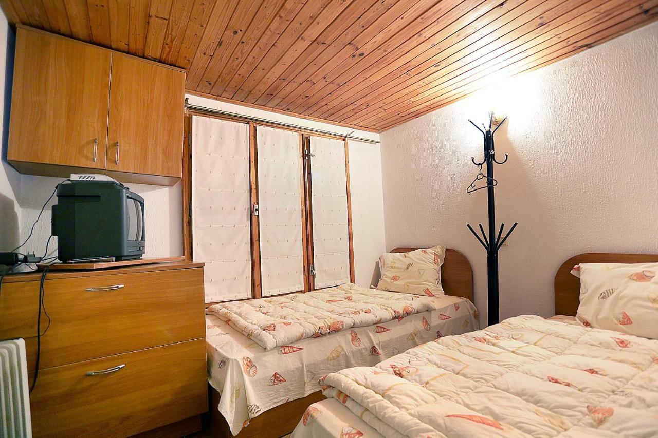 Villa Хаджикольовата Къща Medven Exterior foto